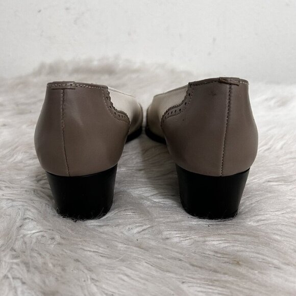 Magdesians Wingtip Pumps Heels Size 10 White Taupe Mod Party Wedding Secretary - Picture 5 of 11